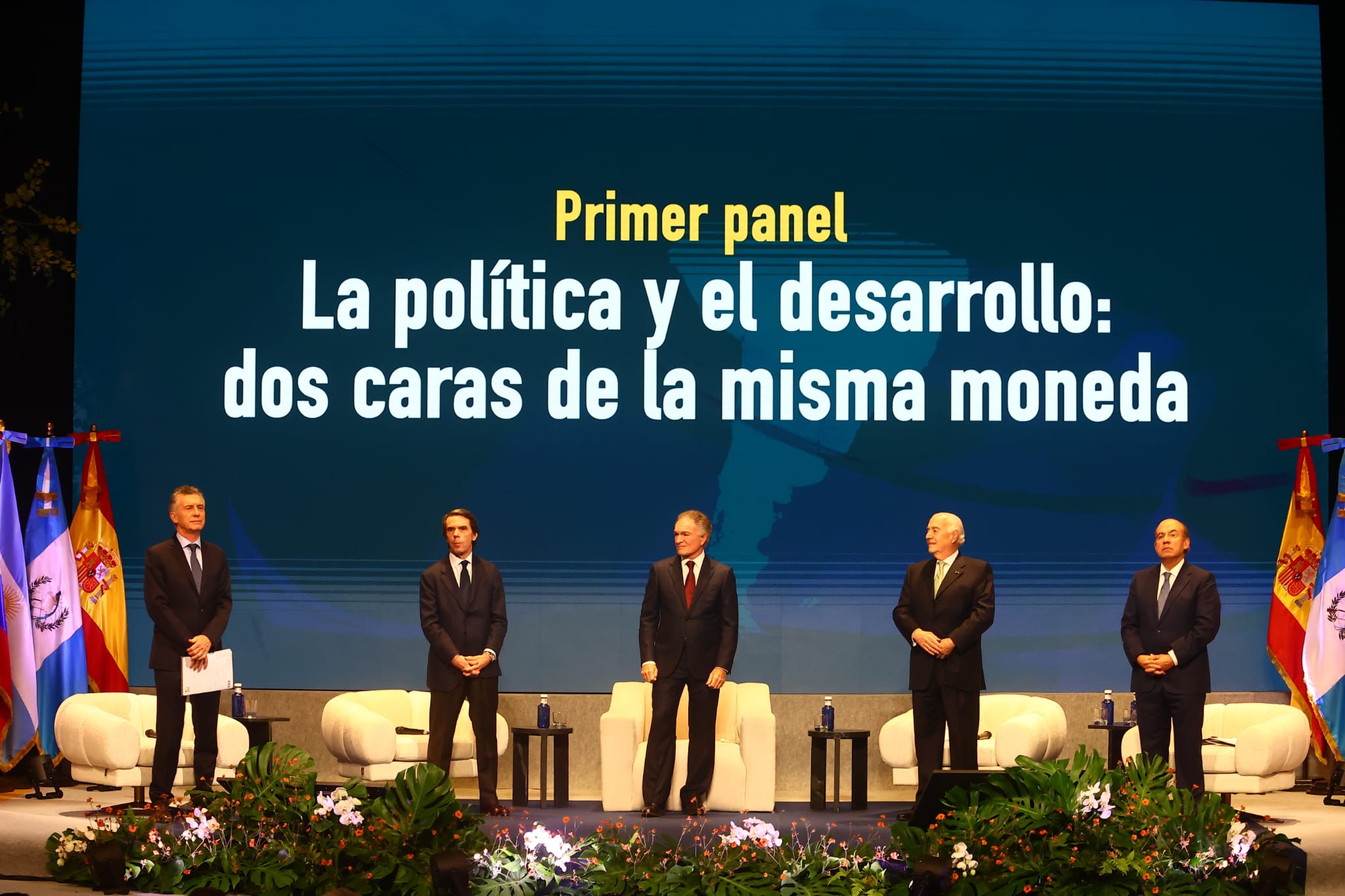 Macri Disertó en el VI Encuentro Ciudadano en el Teatro Campoamor de Oviedo
